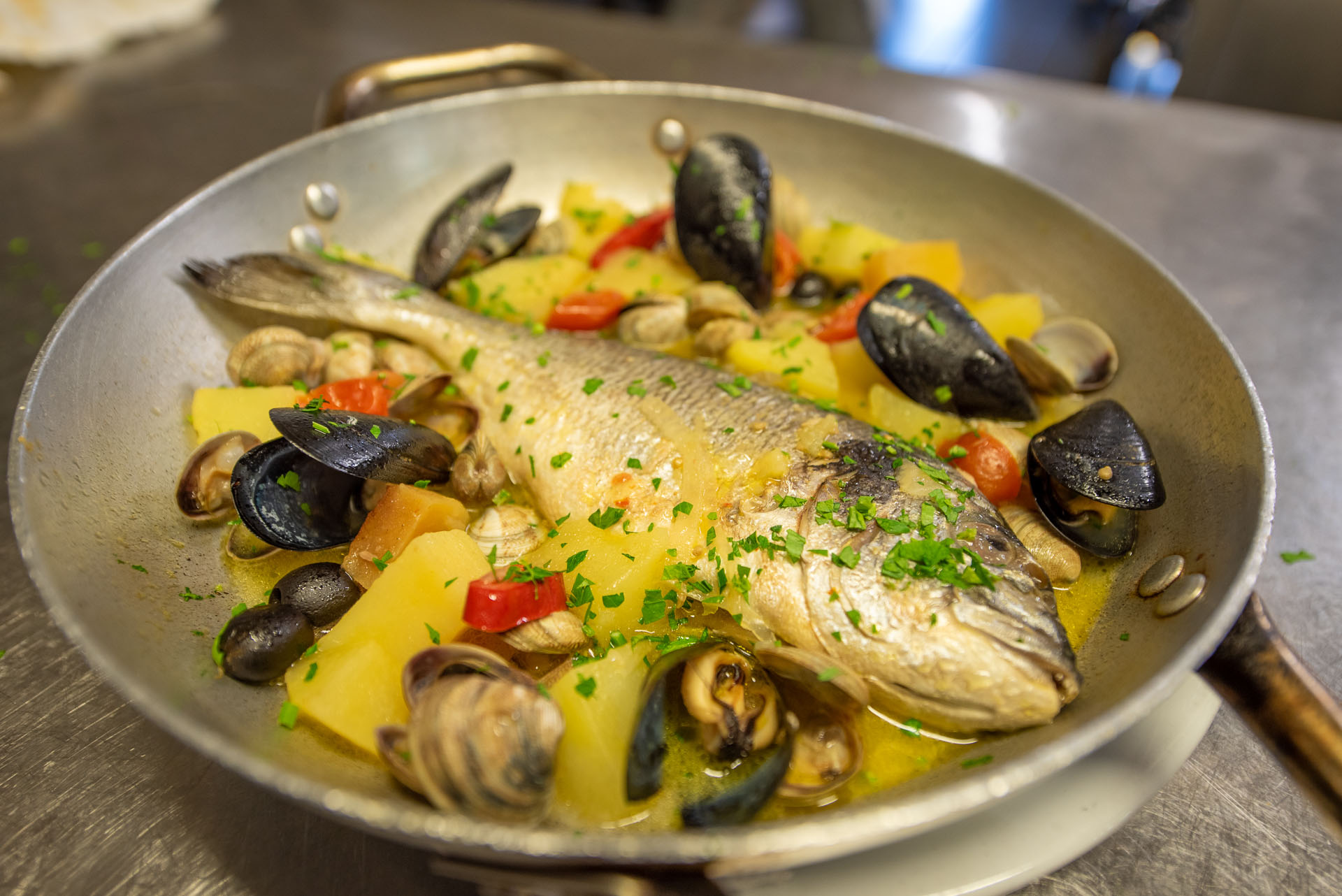 pesce_al_forno_con_patate